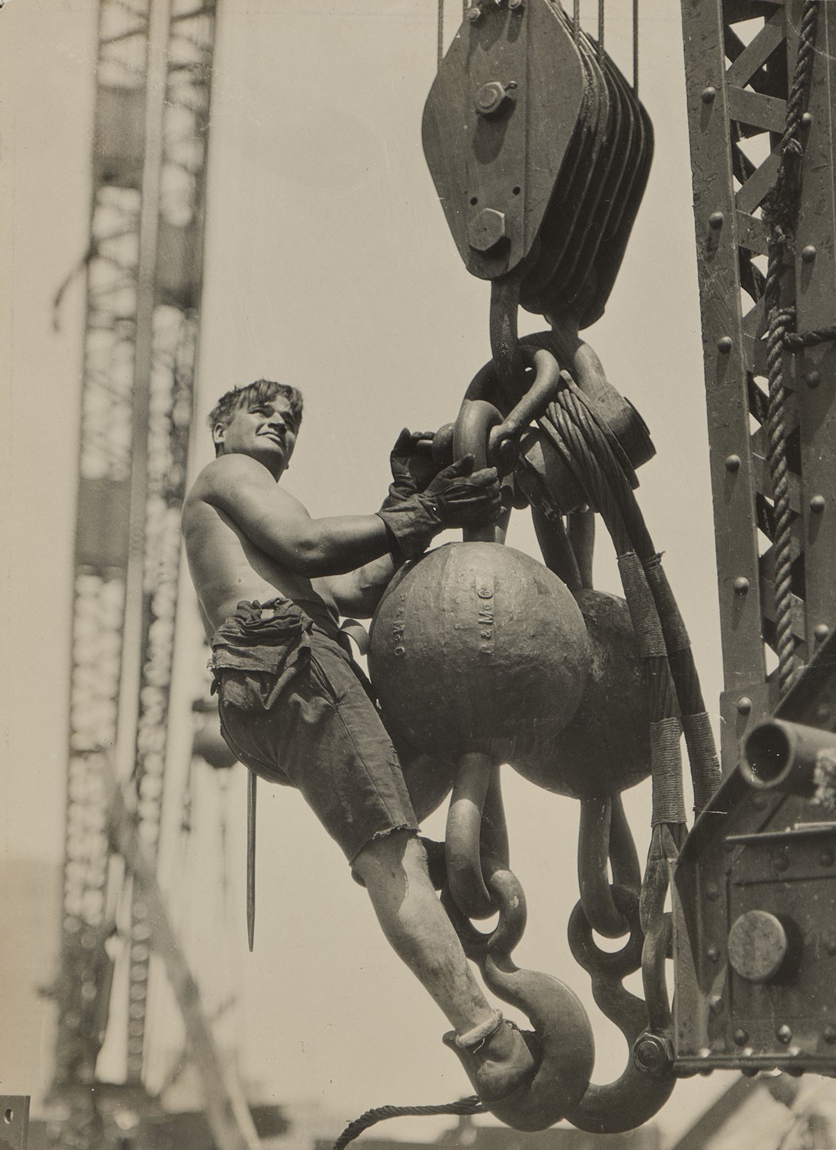 Lewis Hine, Riding the Ball High up on Empire State, c.1930. Courtesy of The Savings Bank Foundation DNB Collection, on deposit at Lillehammer Art Museum. small