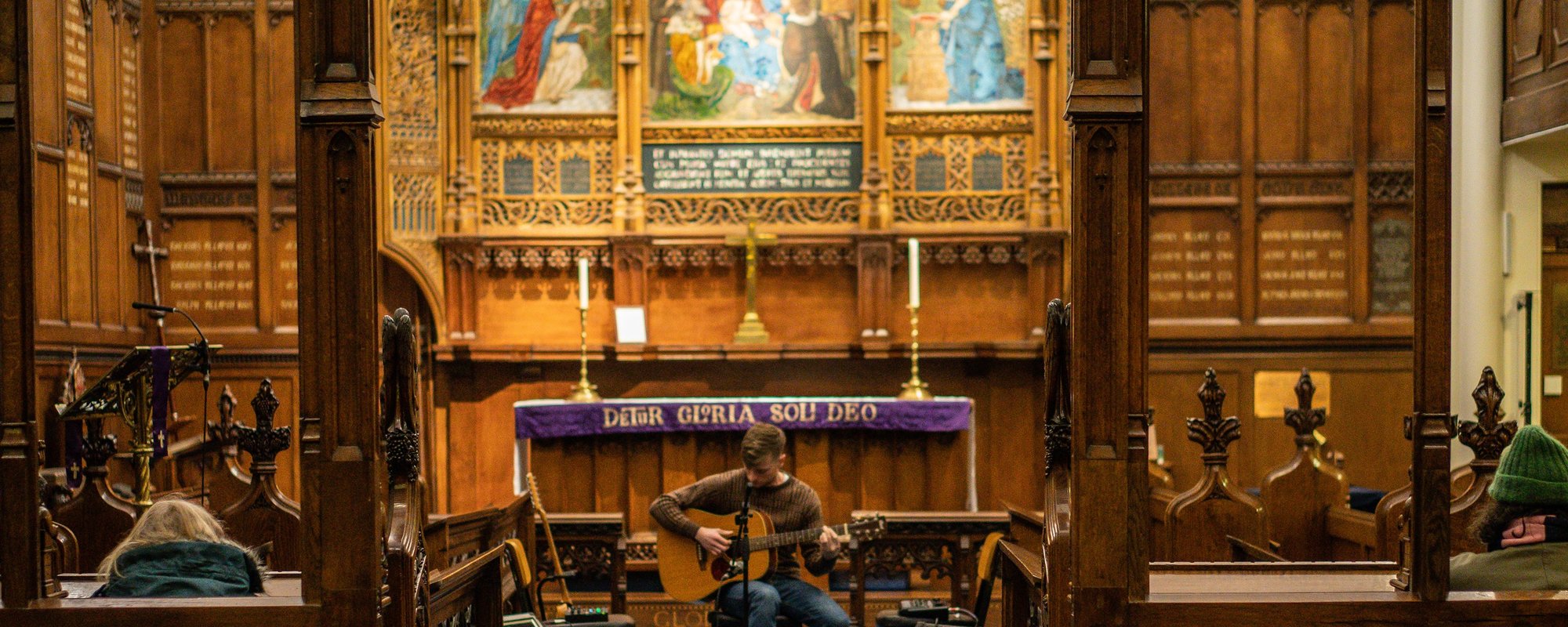 Guitarist in Christ's Chapel